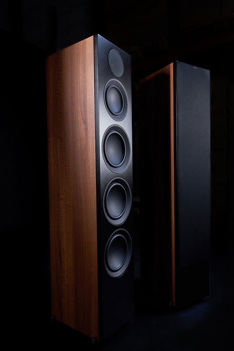 L20 – Full Range Floor Stander - Image 2